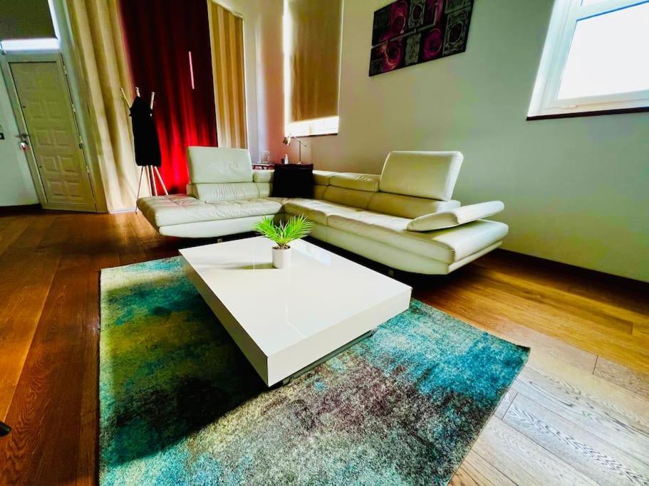 Moderno Loft Alle Porte Di Milano - 115Mq - 3 Posti Кормано Экстерьер фото
