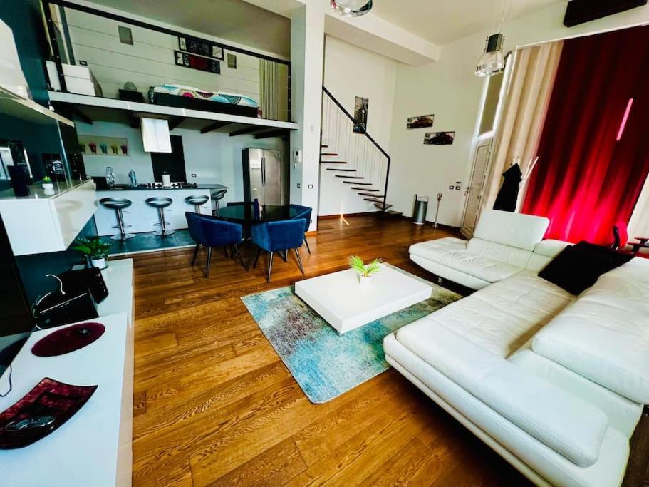 Moderno Loft Alle Porte Di Milano - 115Mq - 3 Posti Кормано Экстерьер фото